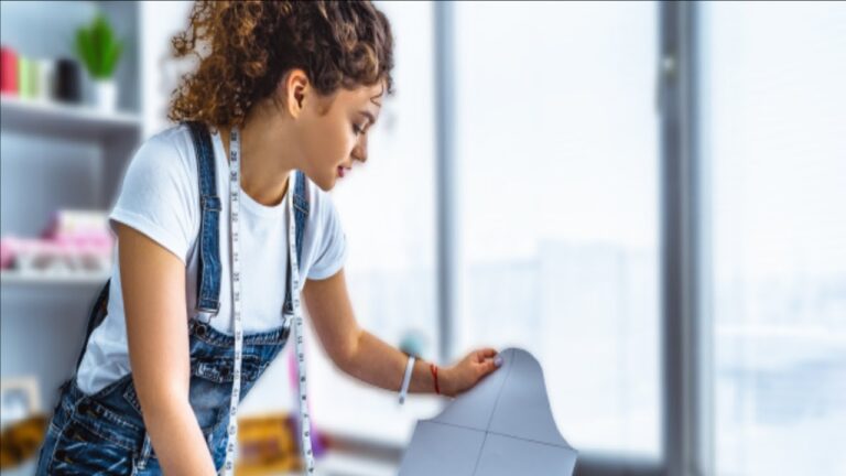 Curso Presencial de Corte e Confe&ccedil;&atilde;o Gratuito